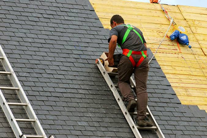 The Benefits of Hiring Local Roofing Contractors for Your Home